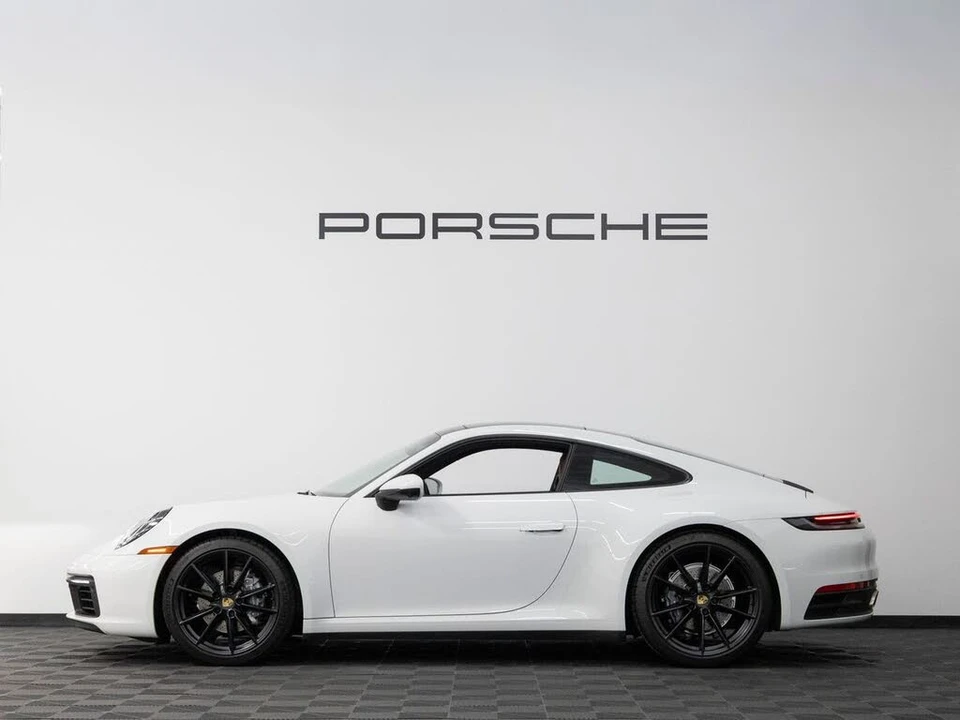 2023 Porsche 992 Carrera - Image 2 of 31