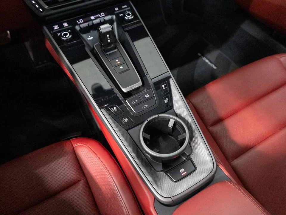 2023 Porsche 992 Carrera - Image 18 of 31