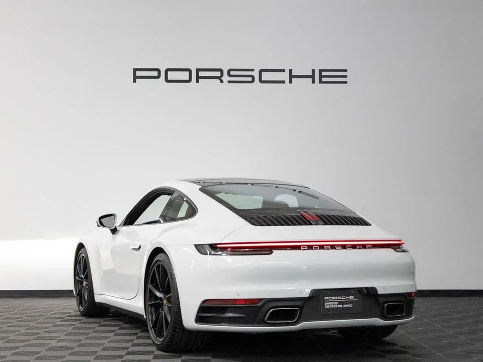 2023 Porsche 992 Carrera - Image 3 of 31