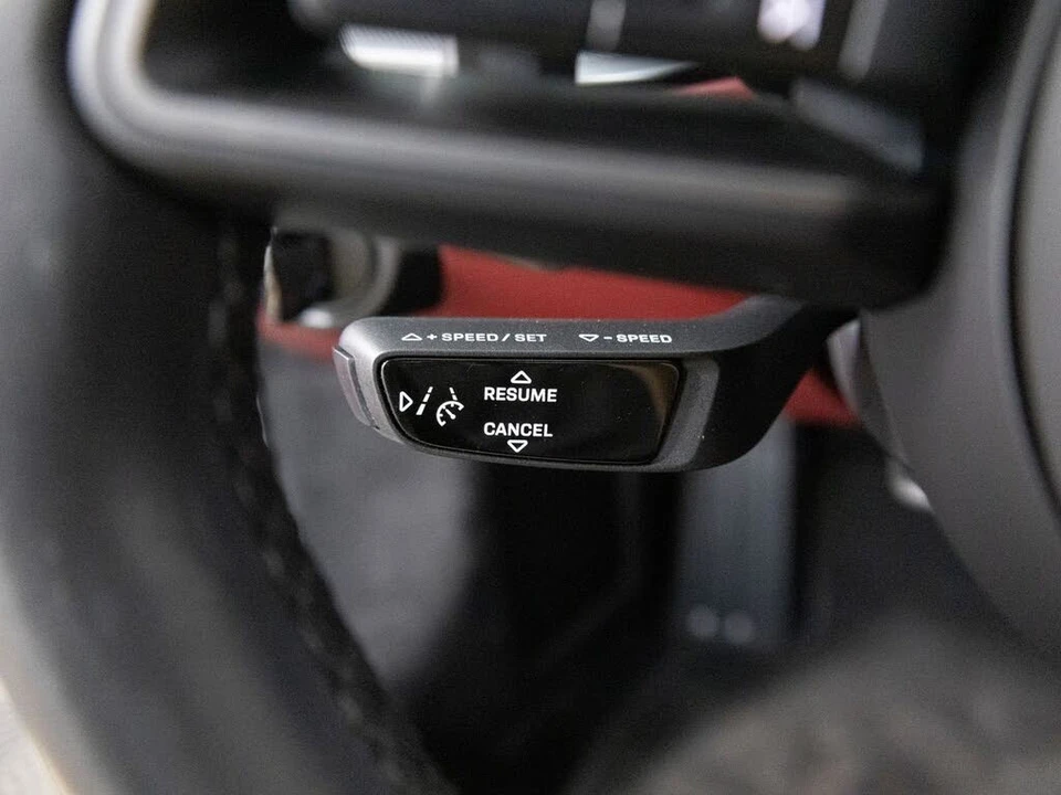 2023 Porsche 992 Carrera - Image 23 of 31