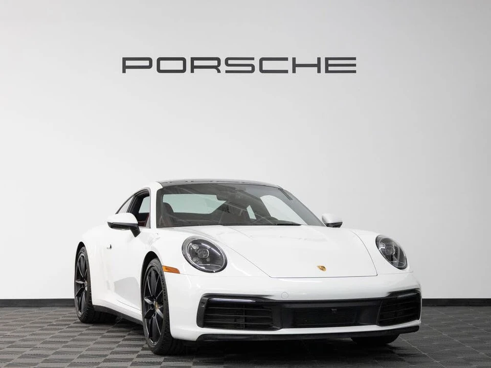 2023 Porsche 992 Carrera - Image 9 of 31