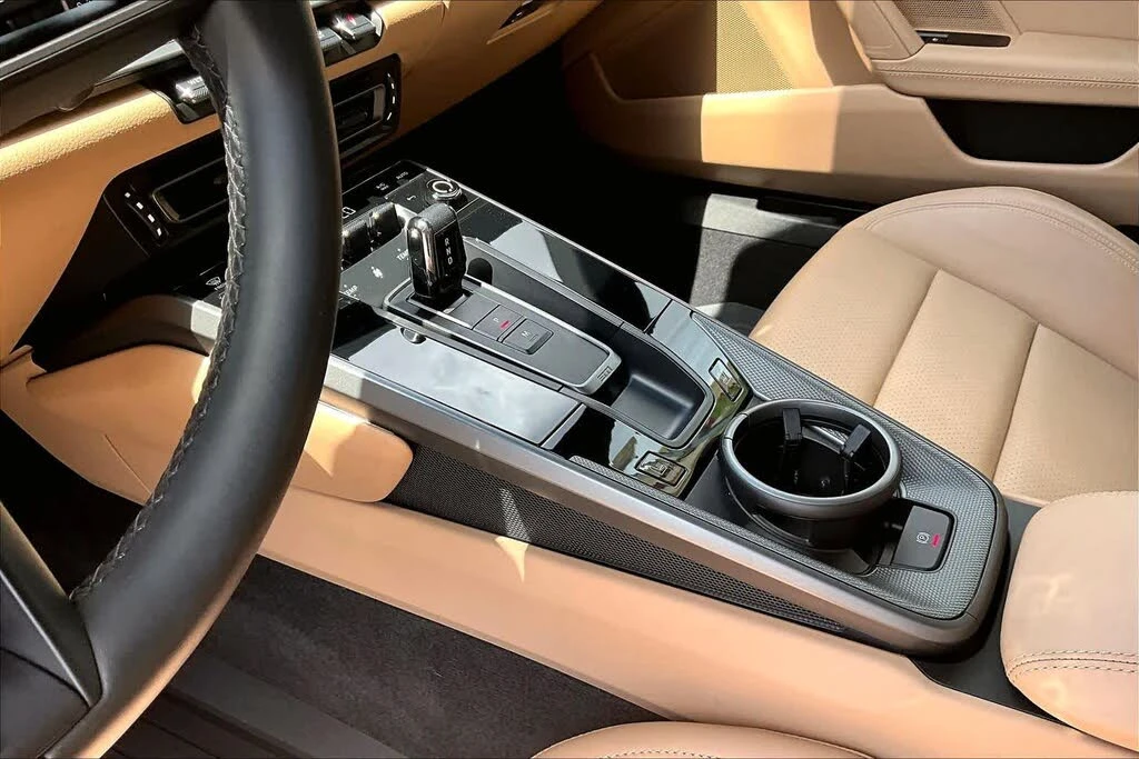 2023 Porsche 992 Carrera - Image 17 of 26
