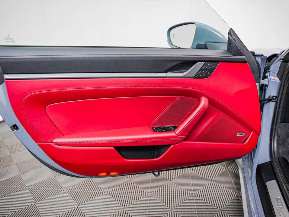 2023 Porsche 992 Carrera - Image 27 of 31