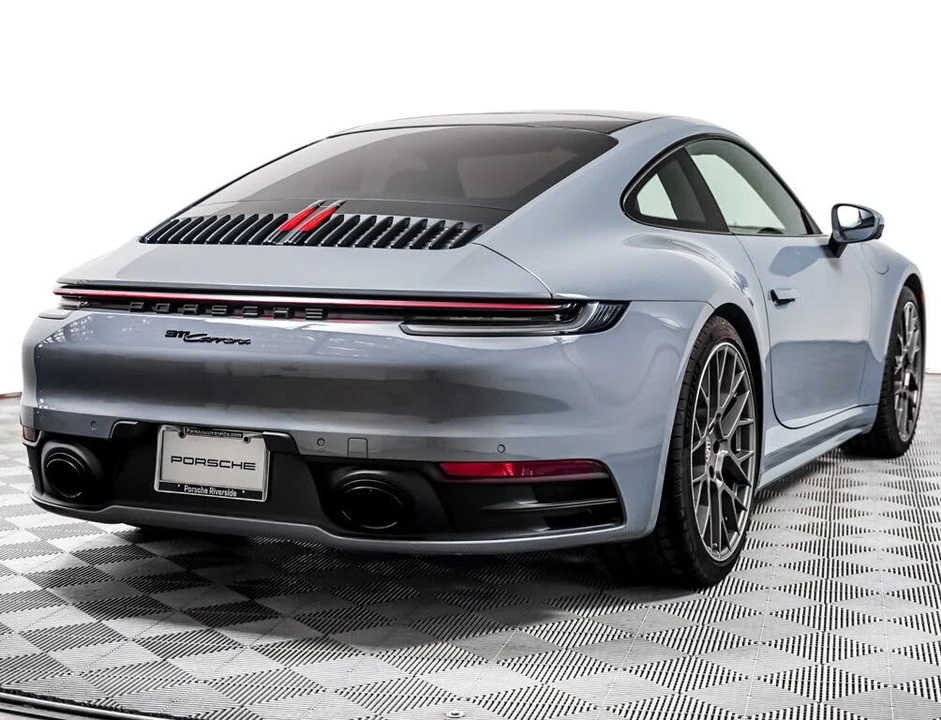 2023 Porsche 992 Carrera - Image 10 of 31