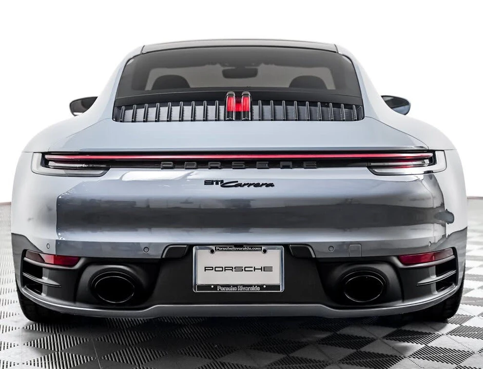2023 Porsche 992 Carrera - Image 11 of 31