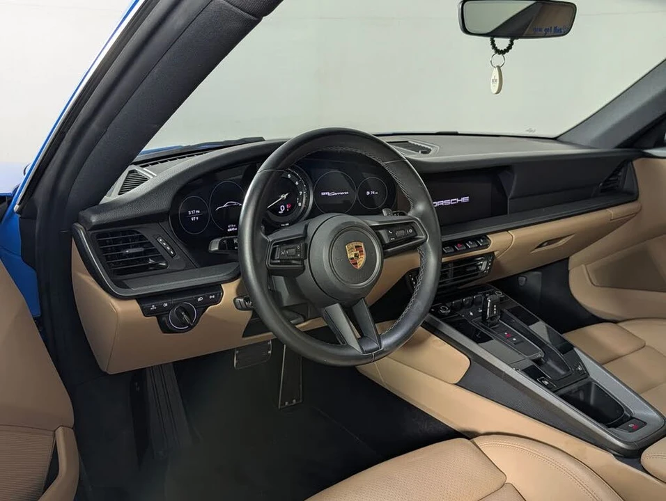 2023 Porsche 992 Carrera - Image 4 of 31