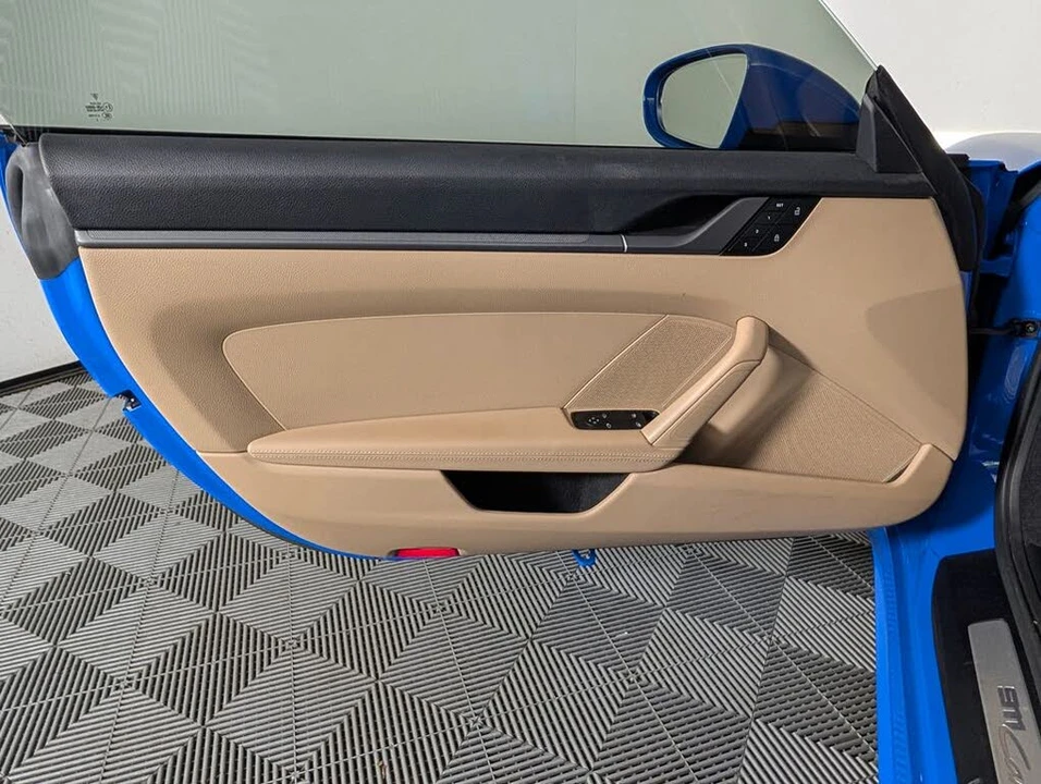 2023 Porsche 992 Carrera - Image 24 of 31