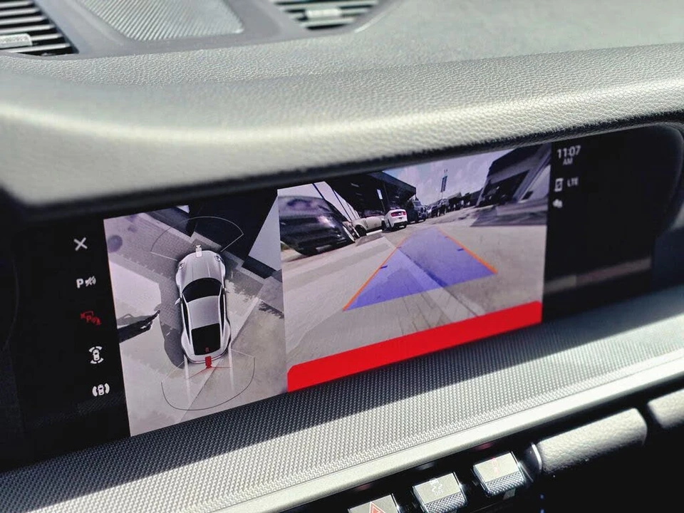 2023 Porsche 992 Carrera - Image 18 of 28