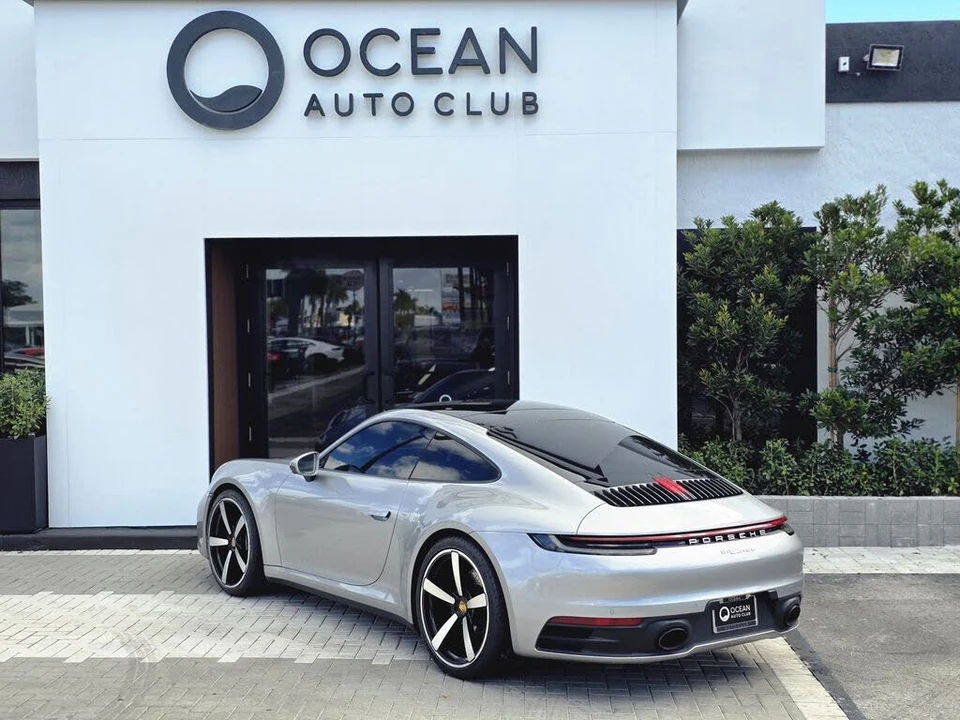 2023 Porsche 992 Carrera - Image 4 of 28