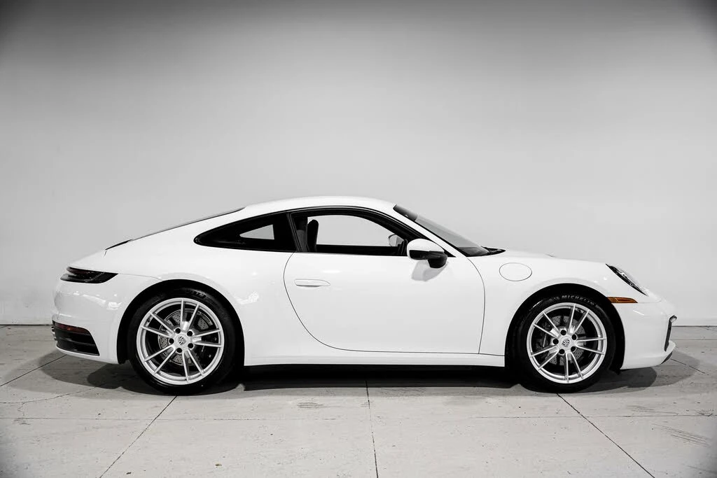 2023 Porsche 992 Carrera - Image 2 of 31