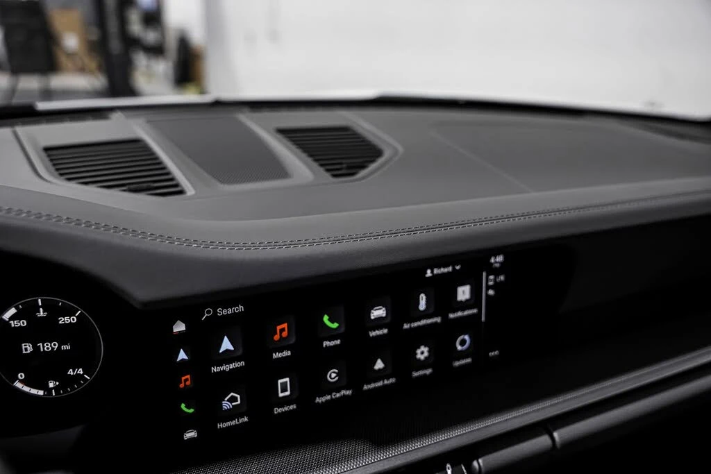 2023 Porsche 992 Carrera - Image 12 of 31