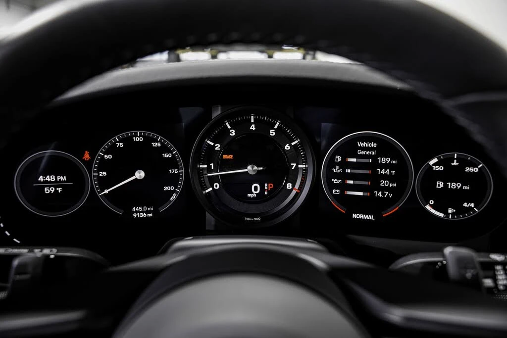 2023 Porsche 992 Carrera - Image 11 of 31