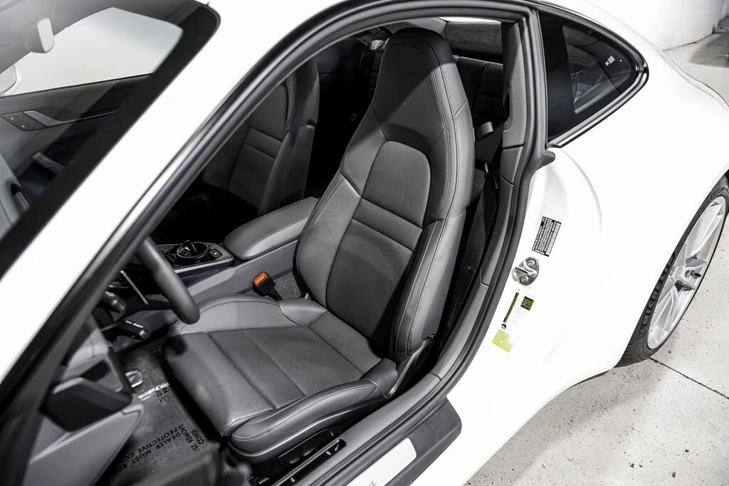 2023 Porsche 992 Carrera - Image 22 of 31