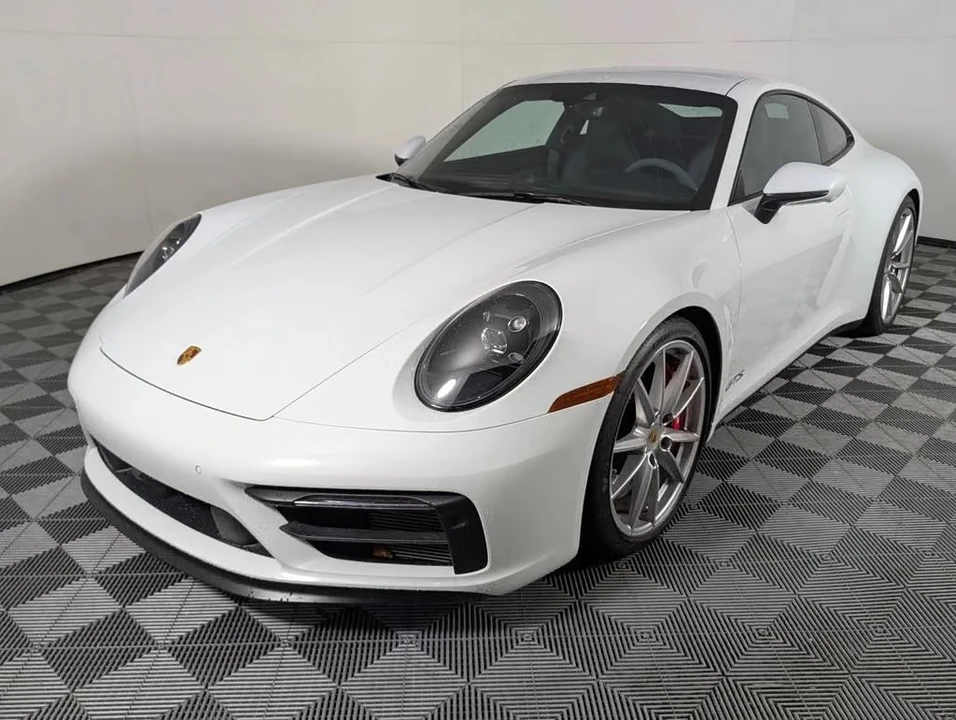 2023 Porsche 992 Carrera GTS - Image 4 of 31