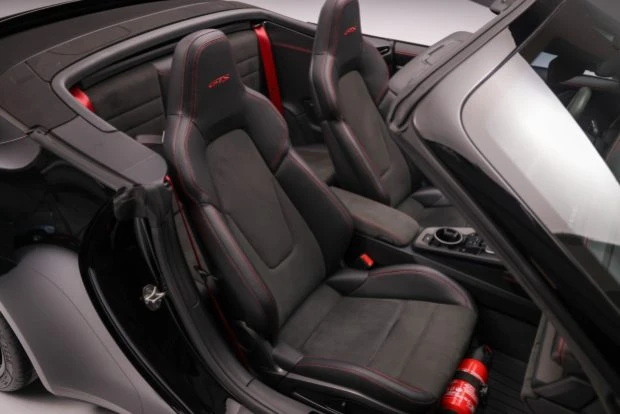 2023 Porsche 992 Carrera GTS - Image 4 of 8