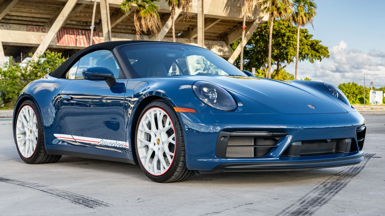 2023 Porsche 992 Carrera GTS - Image 11 of 31