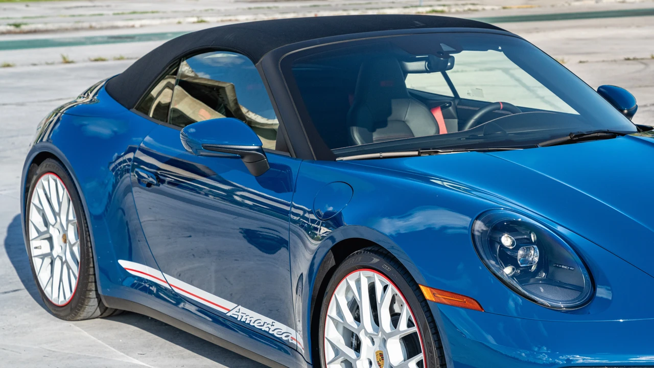 2023 Porsche 992 Carrera GTS - Image 25 of 31