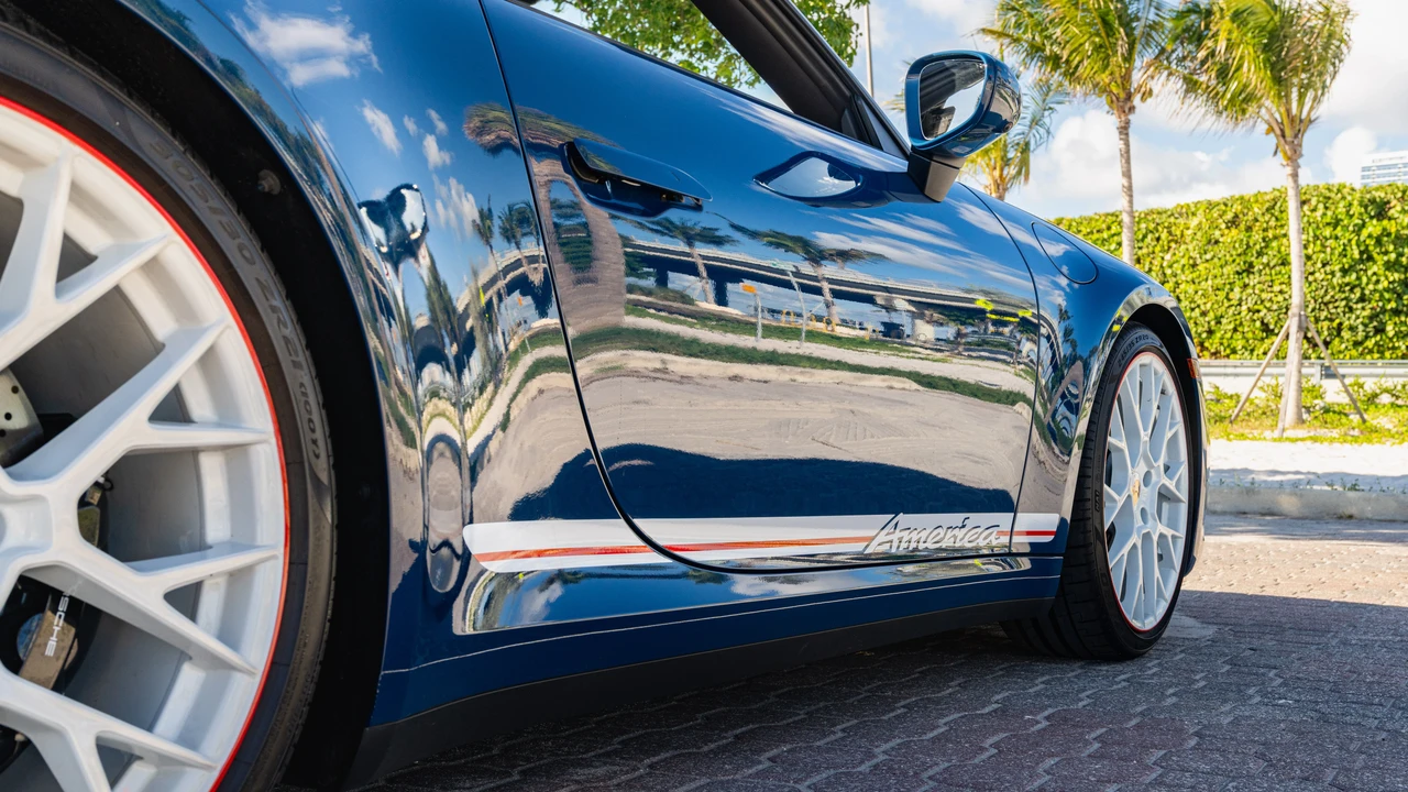 2023 Porsche 992 Carrera GTS - Image 21 of 31
