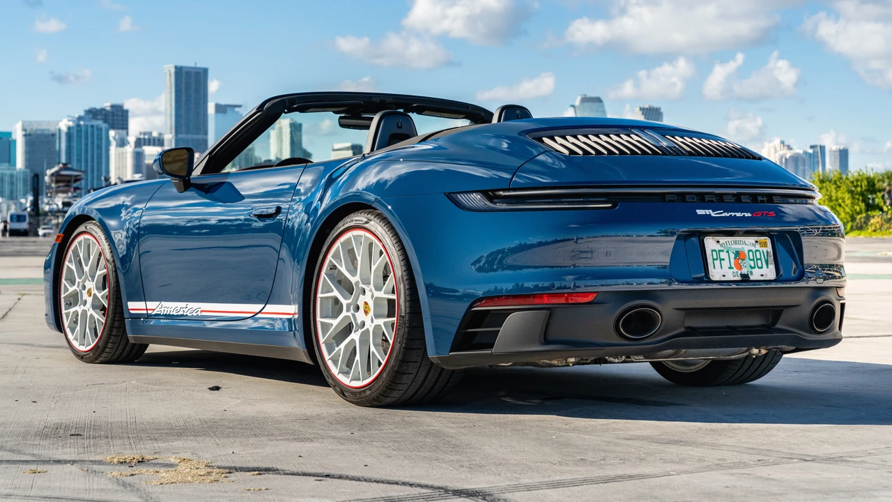 2023 Porsche 992 Carrera GTS - Image 7 of 31