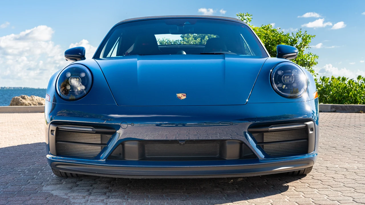 2023 Porsche 992 Carrera GTS - Image 10 of 31