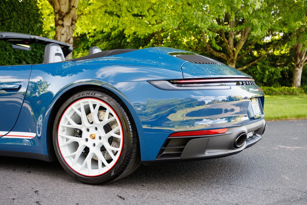 2023 Porsche 992 Carrera GTS - Image 17 of 31