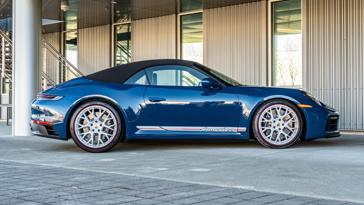 2023 Porsche 992 Carrera GTS - Image 13 of 31
