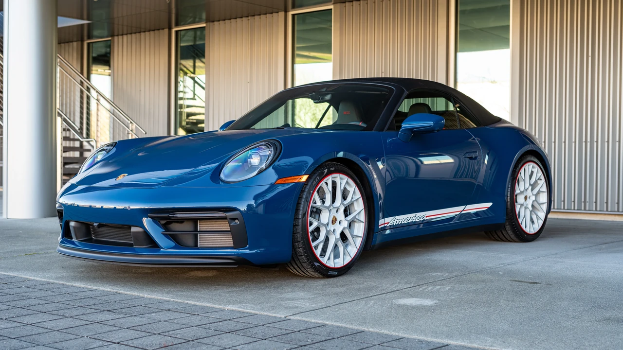 2023 Porsche 992 Carrera GTS - Image 10 of 31