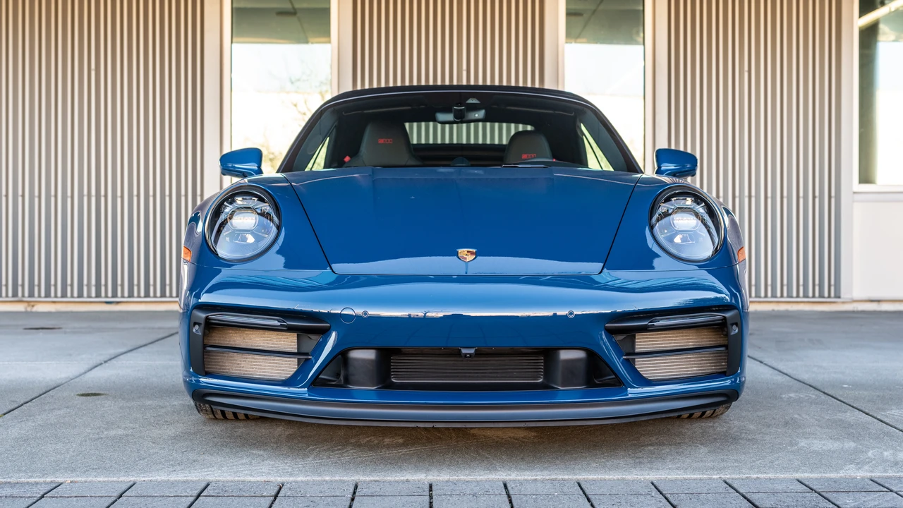 2023 Porsche 992 Carrera GTS - Image 11 of 31