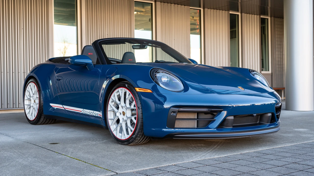 2023 Porsche 992 Carrera GTS - Image 4 of 31