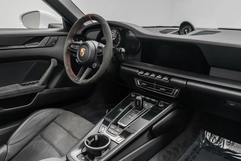 2023 Porsche 992 Carrera GTS - Image 27 of 31