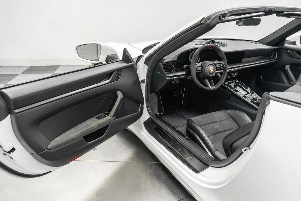 2023 Porsche 992 Carrera GTS - Image 23 of 31