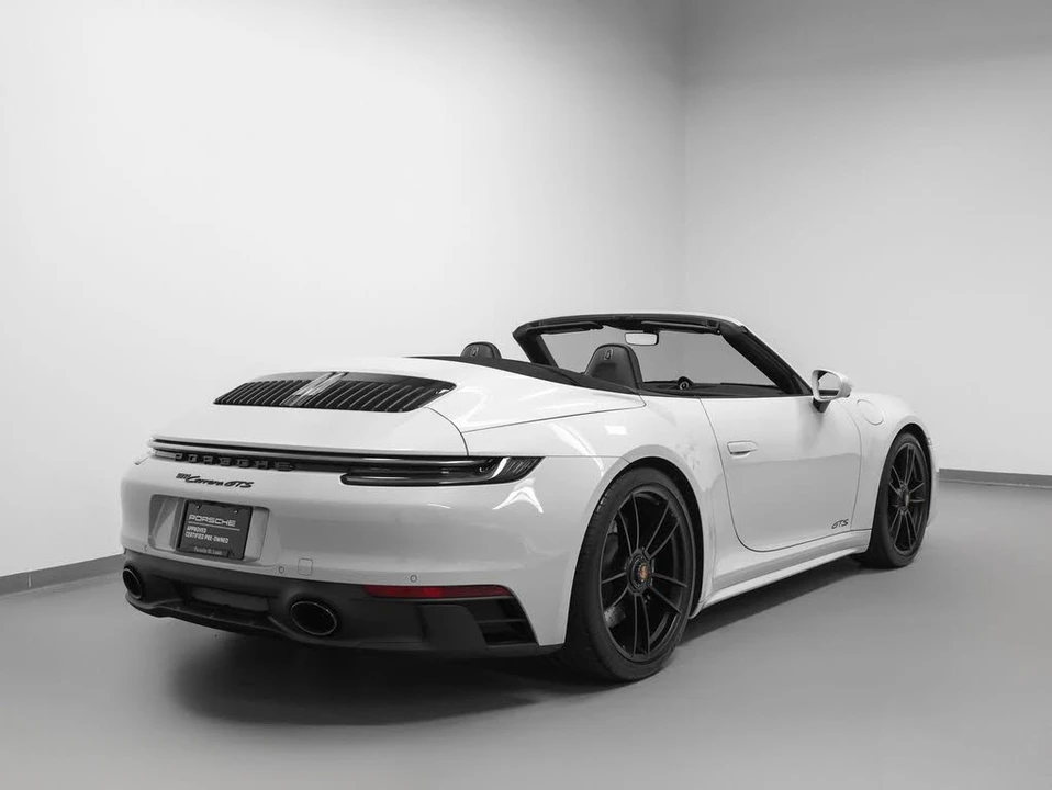 2023 Porsche 992 Carrera GTS - Image 14 of 31