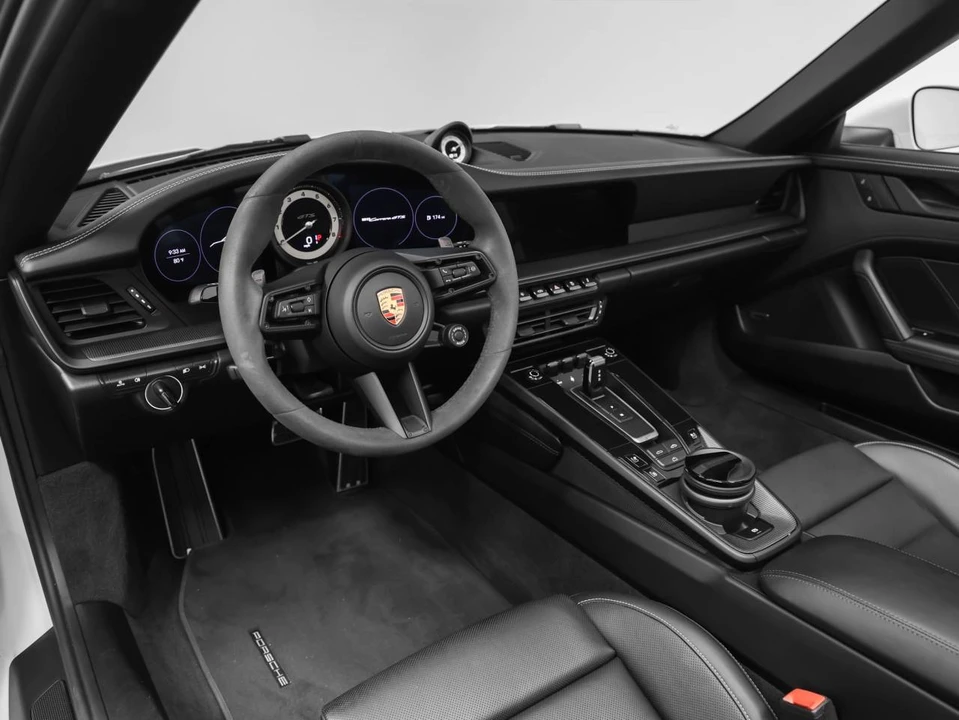 2023 Porsche 992 Carrera GTS - Image 4 of 5