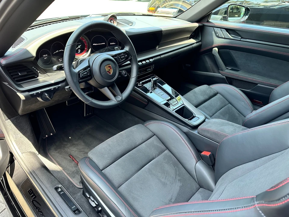 2023 Porsche 992 Carrera GTS - Image 4 of 8