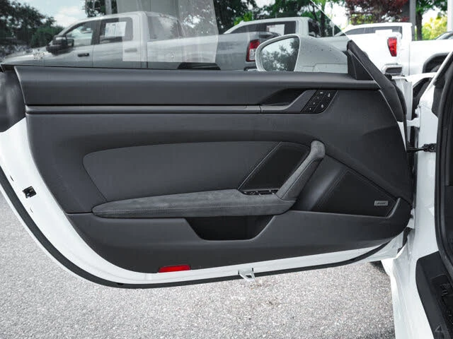 2023 Porsche 992 Carrera GTS - Image 14 of 31