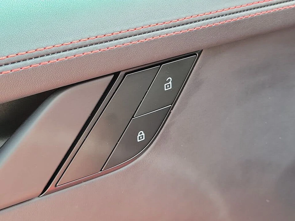 2023 Porsche 992 Carrera GTS - Image 25 of 31