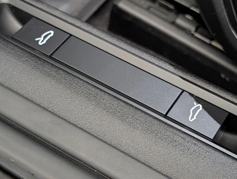 2023 Porsche 992 Carrera GTS - Image 25 of 31
