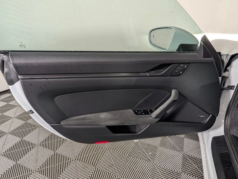 2023 Porsche 992 Carrera GTS - Image 21 of 31