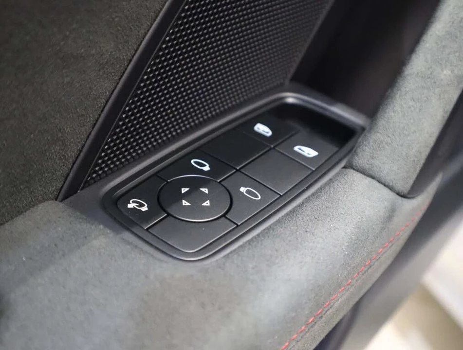 2023 Porsche 992 Carrera GTS - Image 20 of 31