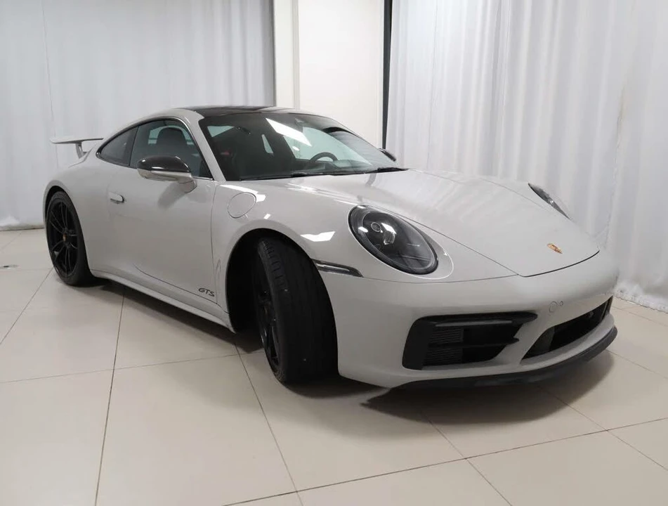 2023 Porsche 992 Carrera GTS - Image 7 of 31