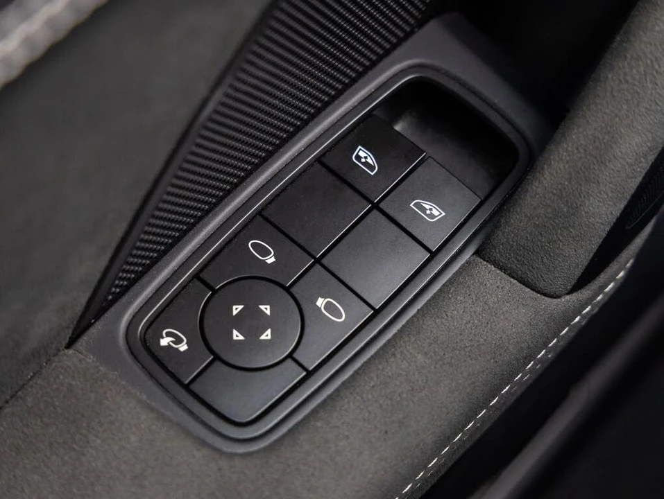 2023 Porsche 992 Carrera GTS - Image 19 of 31