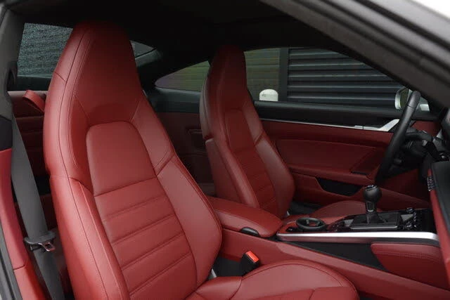 2023 Porsche 992 Carrera GTS - Image 28 of 31
