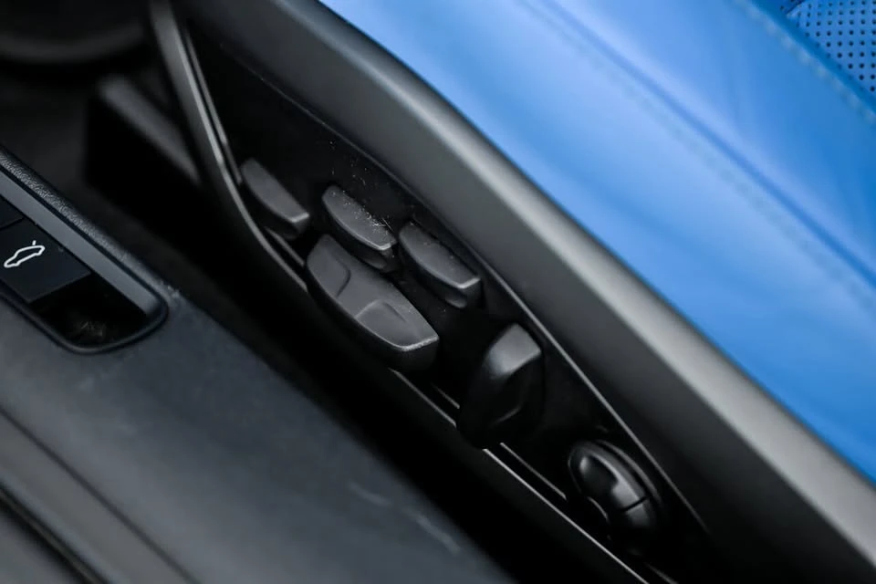 2023 Porsche 992 Carrera GTS - Image 19 of 20