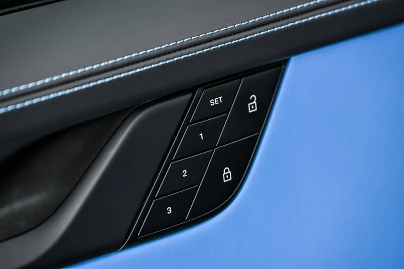 2023 Porsche 992 Carrera GTS - Image 11 of 31