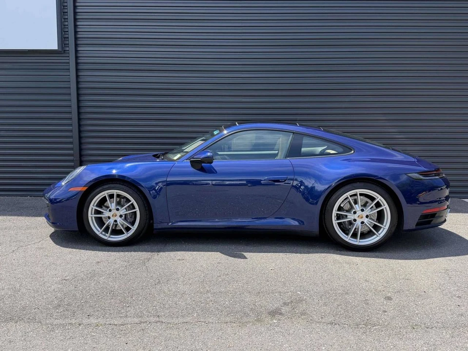 2023 Porsche 992 Carrera - Image 2 of 5