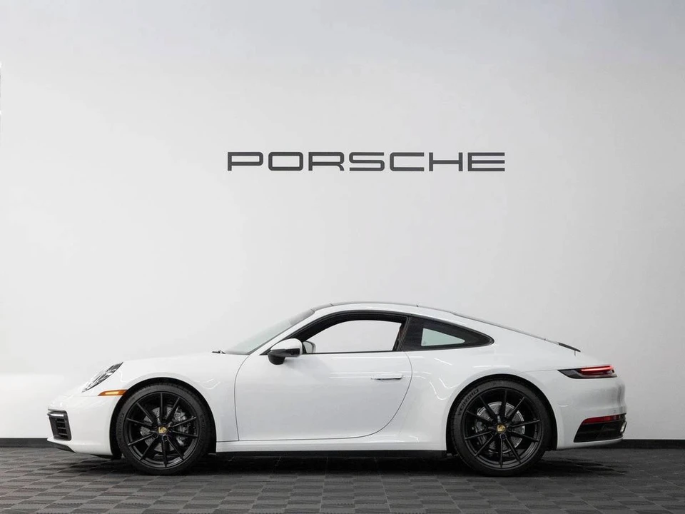 2023 Porsche 992 Carrera - Image 2 of 5