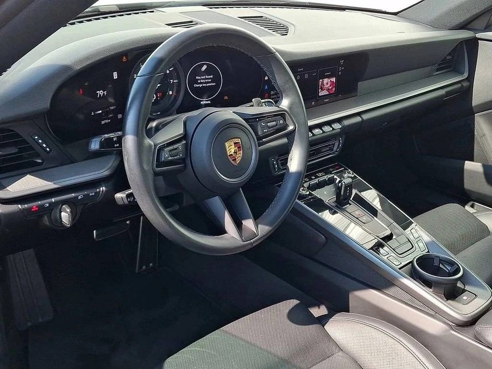2023 Porsche 992 Carrera - Image 4 of 5