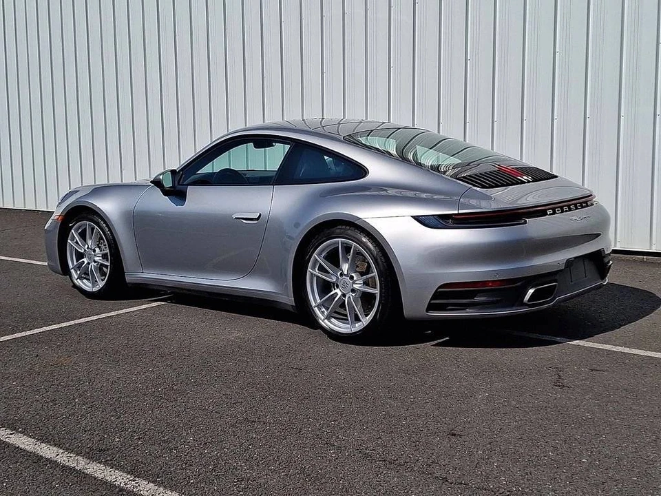 2023 Porsche 992 Carrera - Image 3 of 5