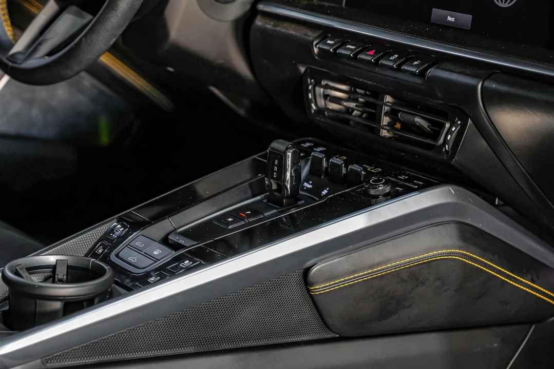 2023 Porsche 992 Carrera - Image 29 of 31