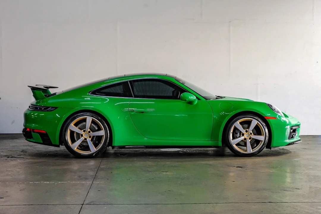 2023 Porsche 992 Carrera - Image 10 of 31